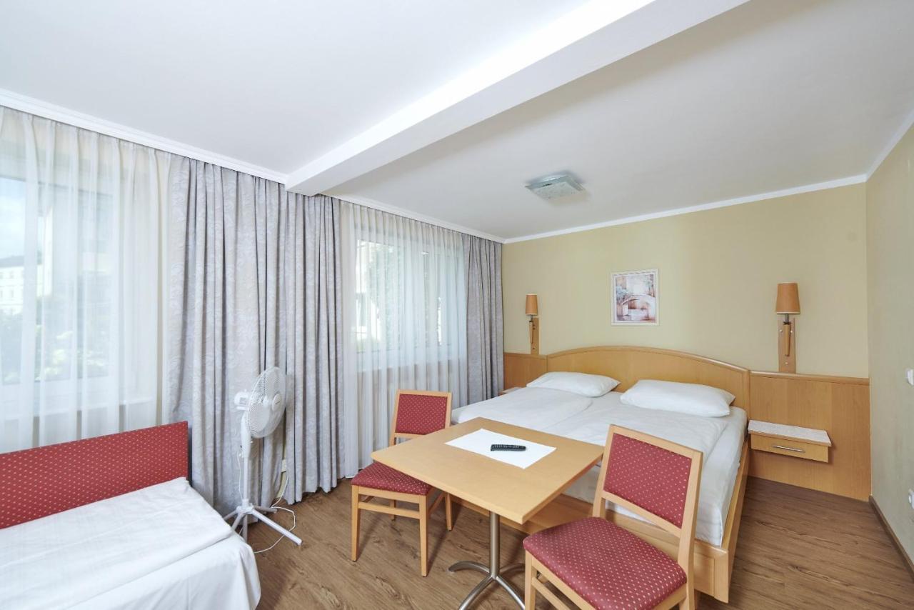 Hotel Ganslhof - Adults Only ซาลซ์บูร์ก ภายนอก รูปภาพ